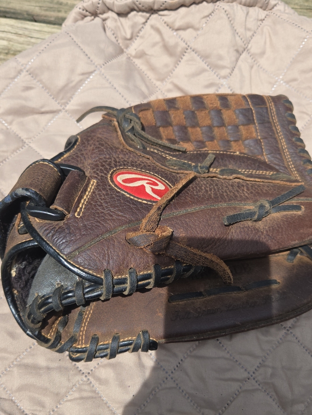 Rawlings Brown Leather Glove with Red Logo